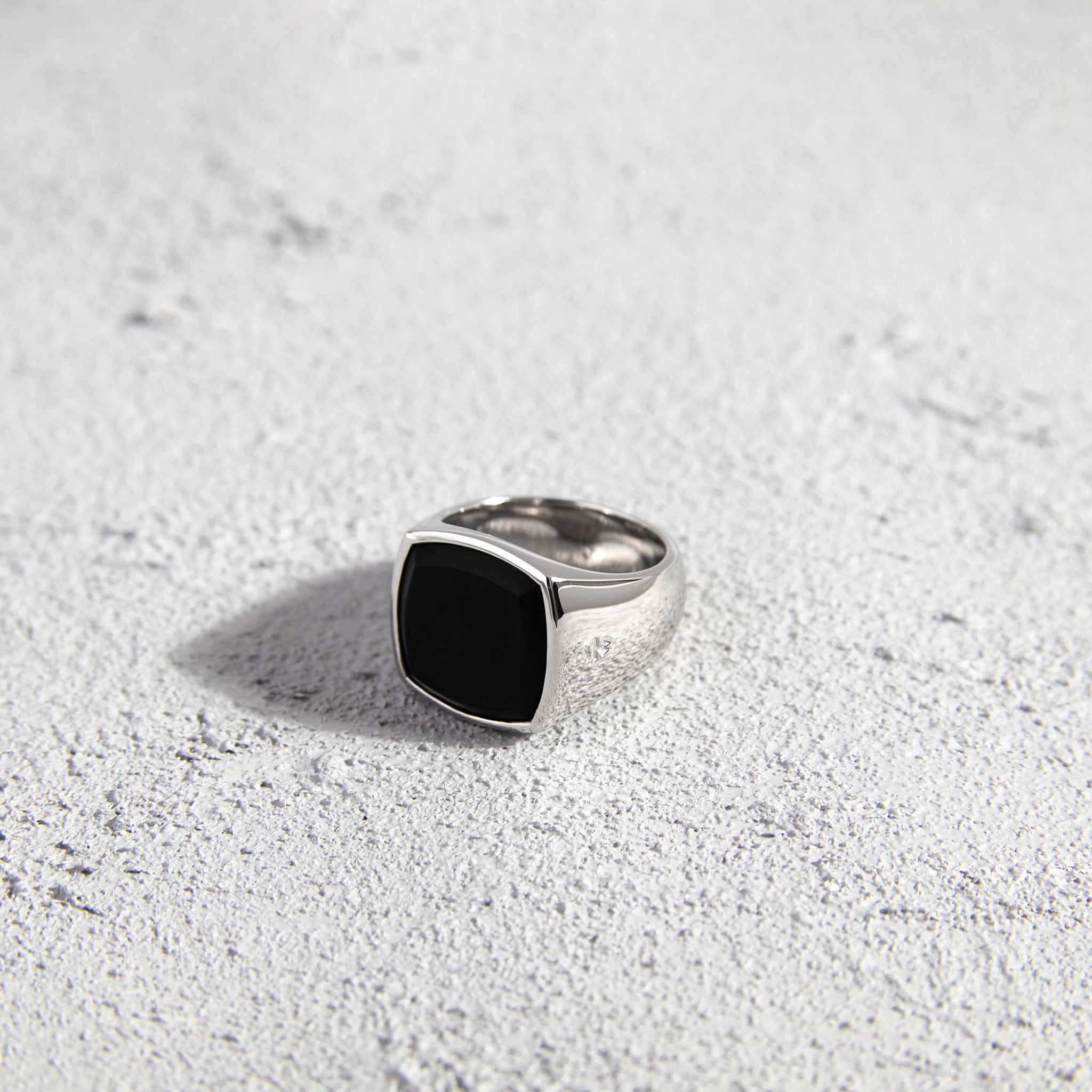 楽天市場】トムウッド TOM WOOD リング 指輪 CUSHION BLACK ONYX (M