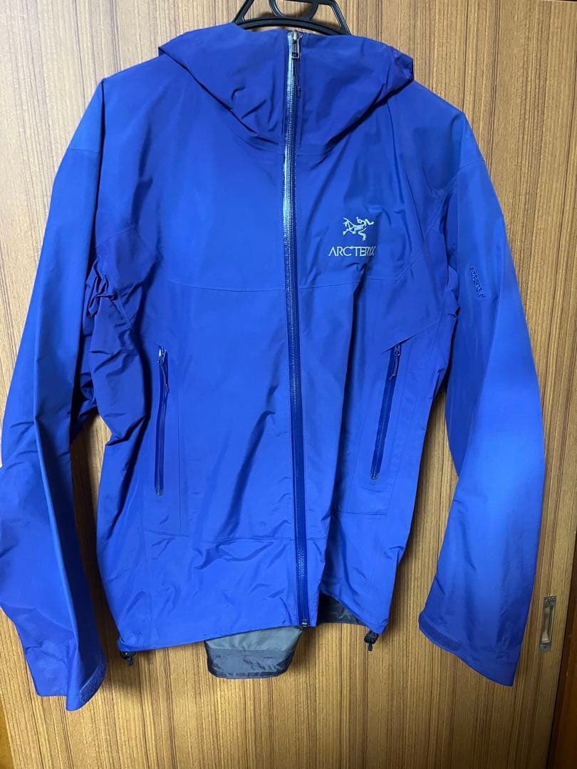 ARC'TERYX マウンテンパーカー Ｍ ARC'TERYX（アークテリクス） パーカー マウンテンパーカー Zeta SL