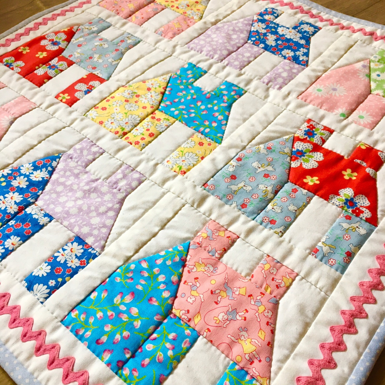 パッチワークキット ハウスのタペストリー 50cm角 30's サーティーズ